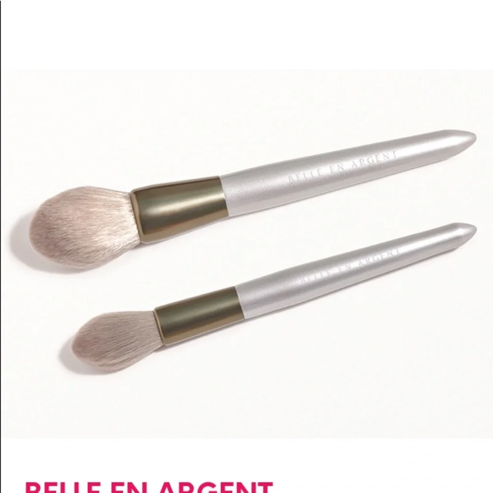 Belle en Argent/ Bronze and Buff Duo Set. Brand new in package